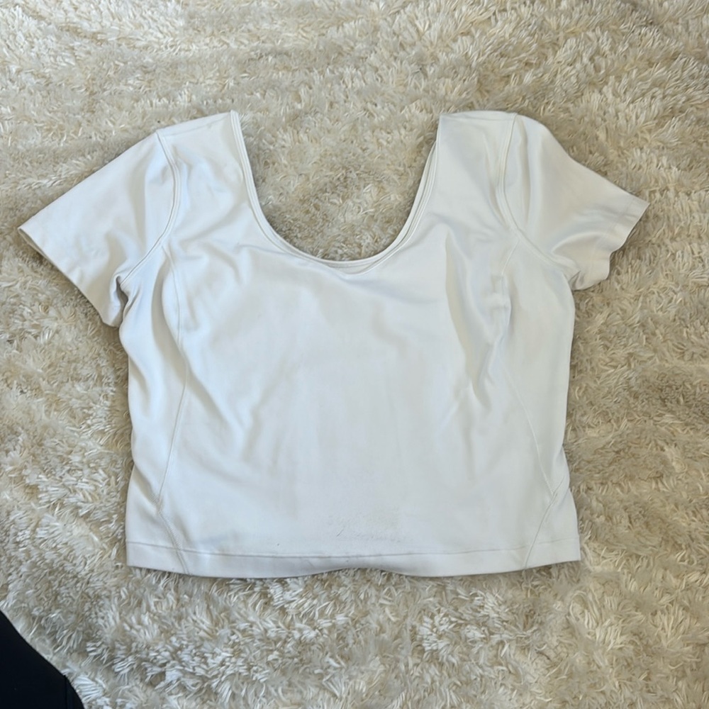 Lululemon V top in perfect condition